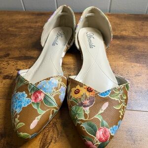 Super Cute Design, "ARTEVIDA" Women's Size 9, Flats, Slip on, Floral, Brown